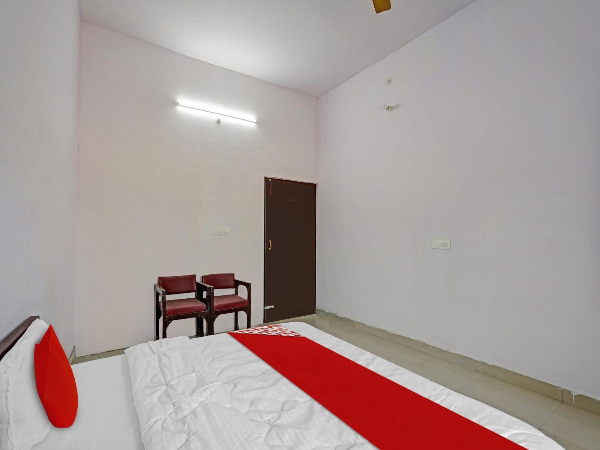 Super Hotel O Easy Stay Inn 러크나우 외부 사진